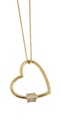 Colar Dourado com Pendente de Coração Vazado e Cilindro